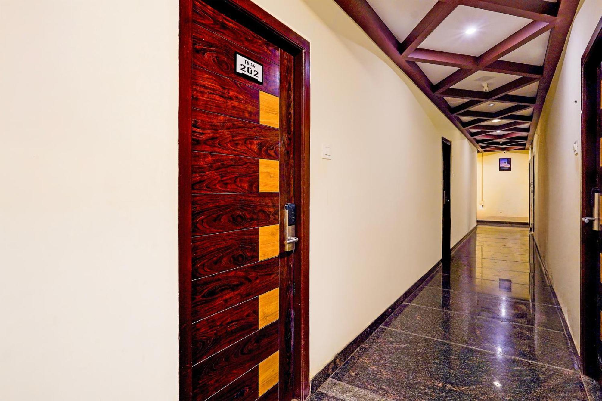 Hotel O Pallavaram Near Airport Ченай Екстериор снимка